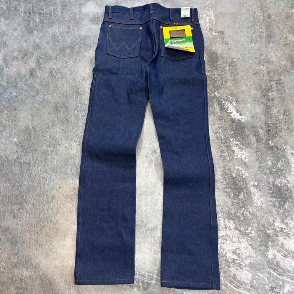Vintage NWT Wrangler Blue Slim Fit Jeans. Size 34 x34 NOS